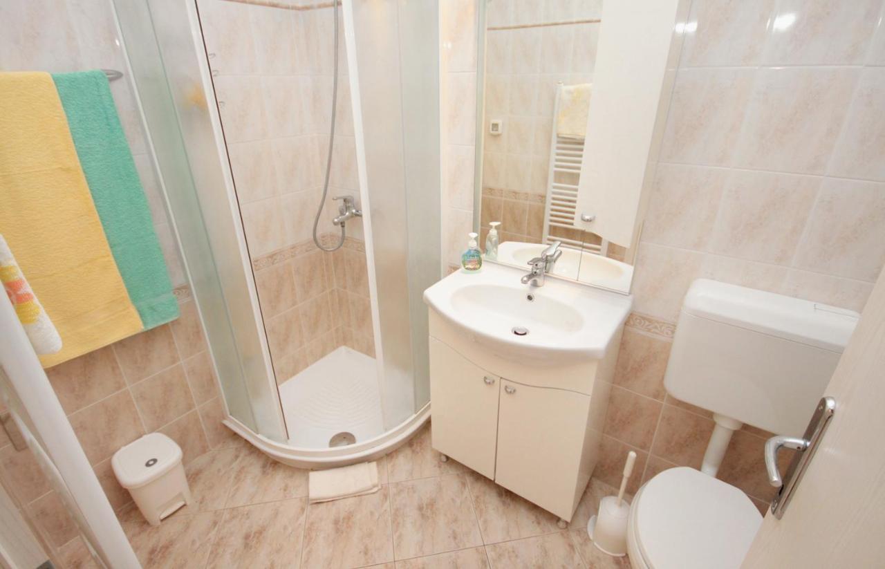 Apartments With A Parking Space Rabac, Labin - 2340 Extérieur photo